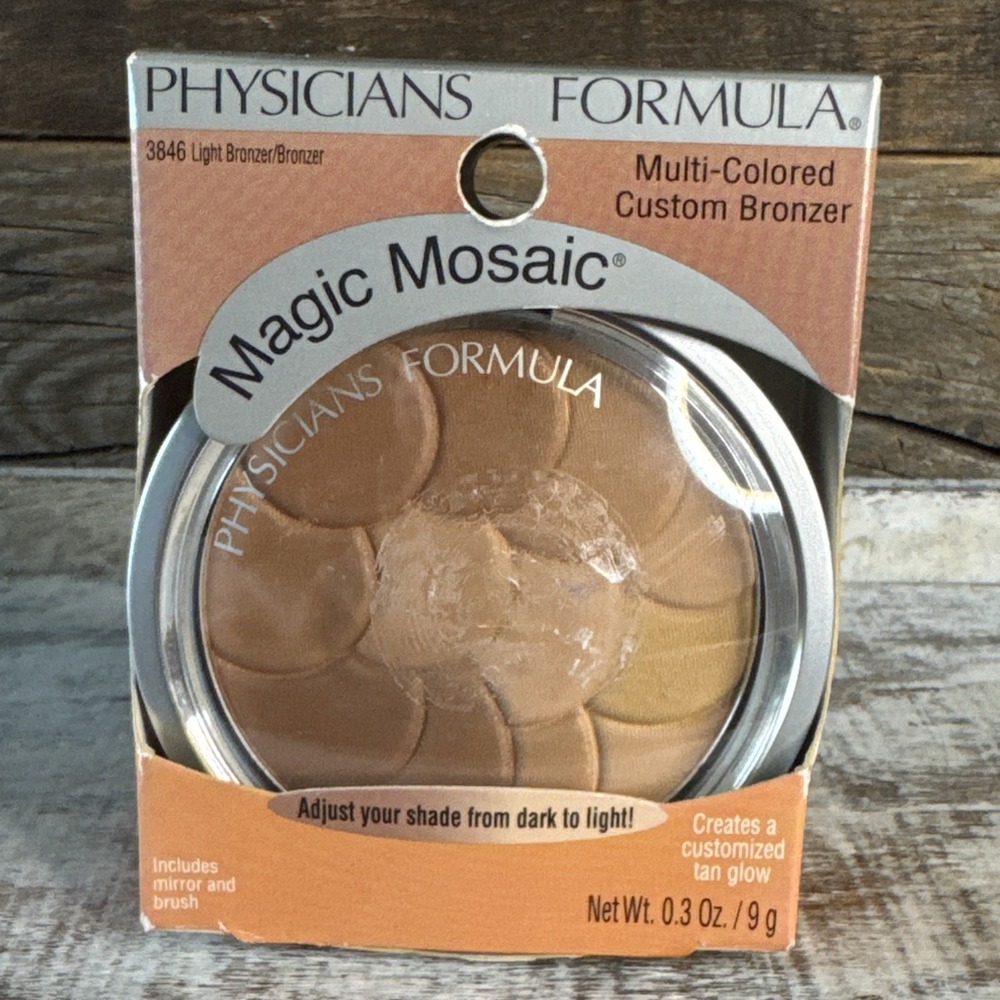 Physicians Formula Magic Mosaic Bronzer Light Bronzer | MSRP = $17‎